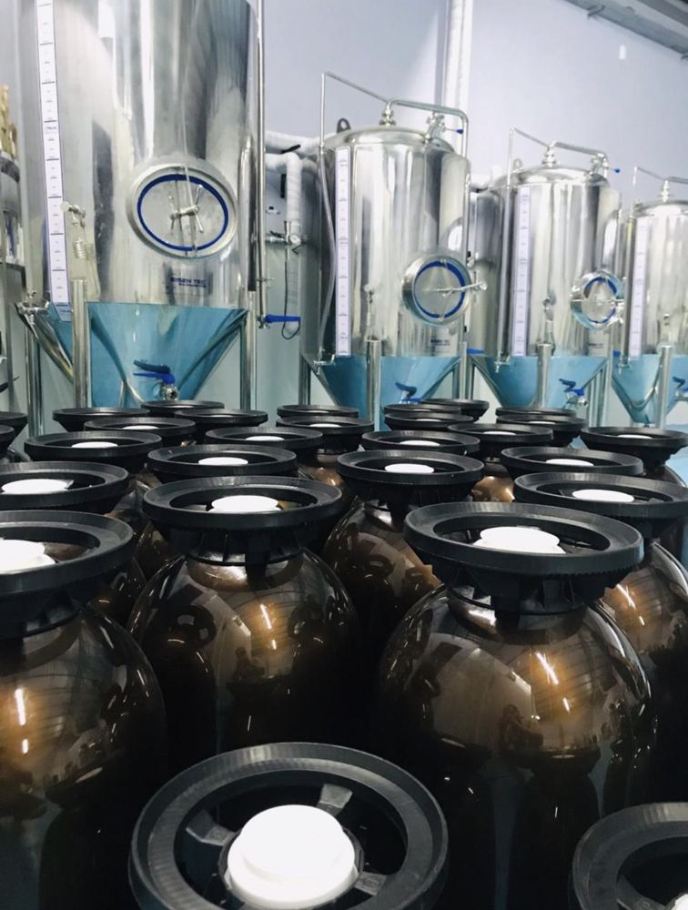 Tanques de fermentação novos